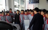 汽車(chē)工程系2016級(jí)新生赴4S店參觀(guān)實(shí)習(xí)